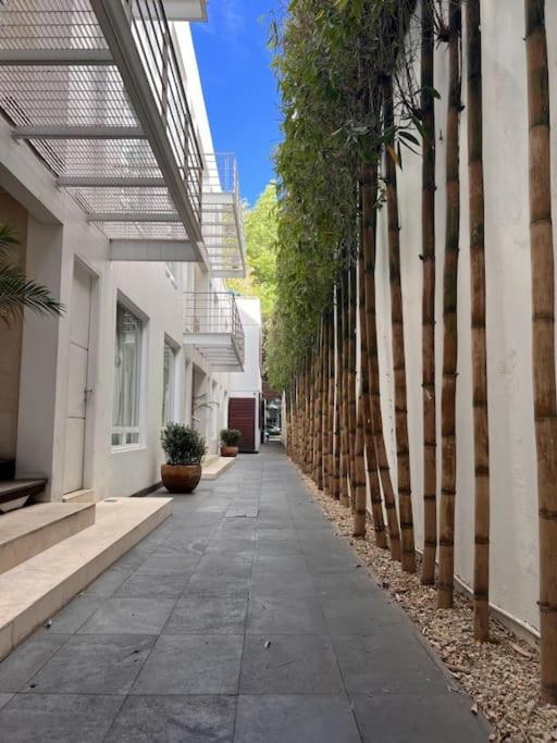 Condesa Amsterdam 304 Inviting 1 Bed, 1 Bath Located On Picturesque Amsterdam Avenue *