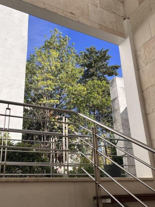 Condesa Amsterdam 304 Inviting 1 Bed, 1 Bath Located On Picturesque Amsterdam Avenue Appartement *